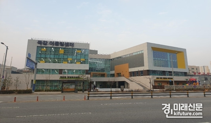지난해 12월 준공한 목감어울림센터 전경.<사진=시흥시>