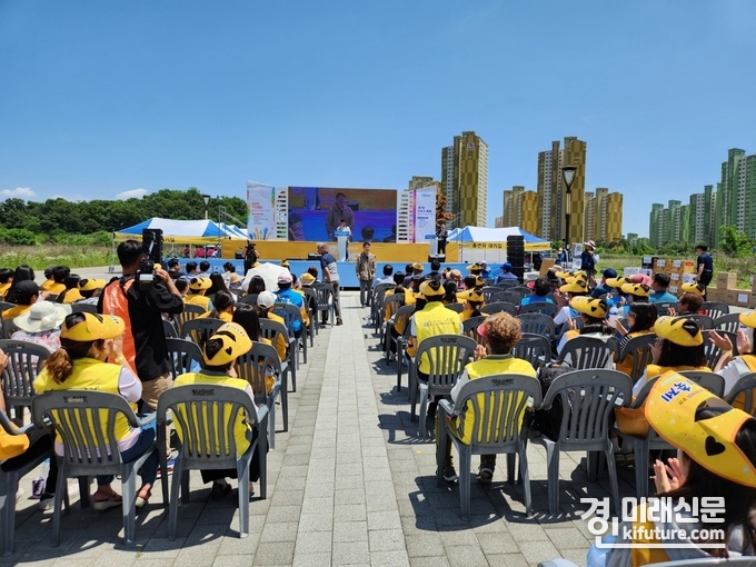 화성시 향남읍 주민자치회는 지난 3일 '다누리 축제'를 열고 있다. <사진=화성시>