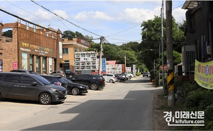 안산시 화정동 ‘명품 화정 둘레길 음식거리’ 모습. <사진=안산시>
