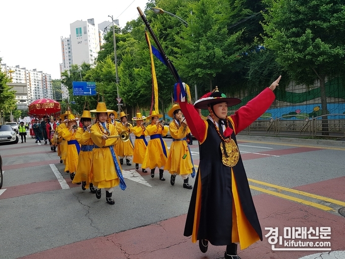 지난 2018년 열린 장곡동 인선왕후퍼레이드 모습. <사진=시흥시>