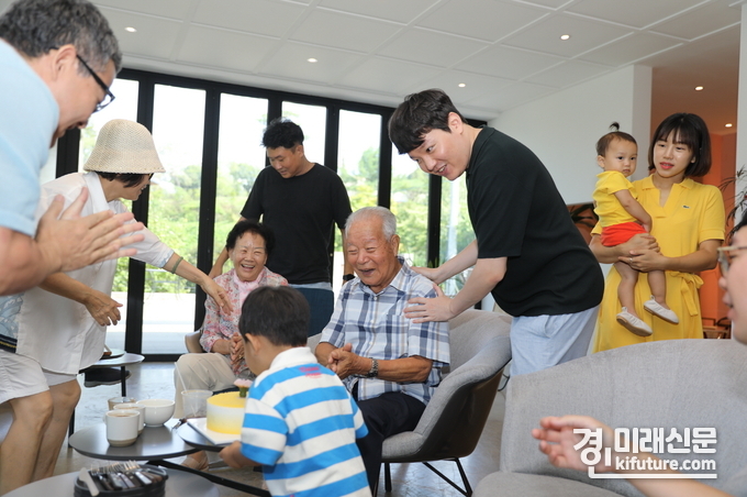 수원시, ‘제9회 아이가 있어 행복한 가족 사진·영상 공모전’ 수상작. <사진=수원시>