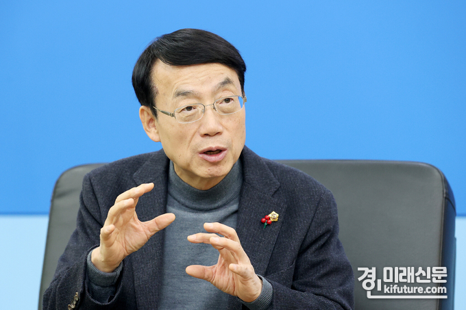 허식 인천광역시의회 의장. <사진=인천시의회>
