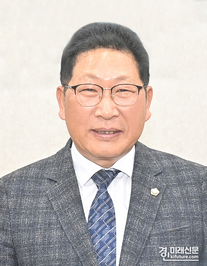 이성철 파주시의회 의장. <사진=파주시의회>