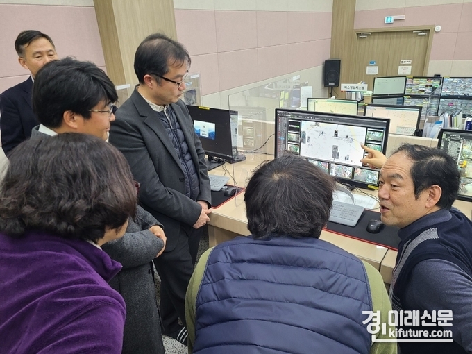 오산시가 5G 기반 협력대응형 영상보안 기술 실증 보고회를 갖고 있다. <사진=오산시> 