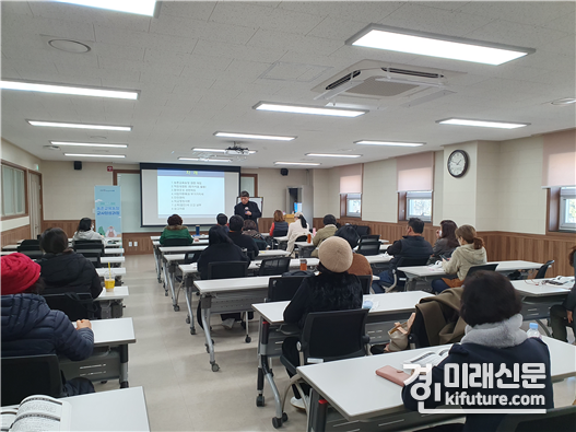 인천광역시 농업구술센터가 2023년 농촌교육장 교사양성과정을 진행하고 있다. <사진=인천시>