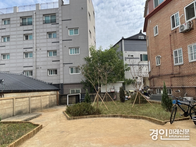 빈칩 철거 후 마을정원으로 바뀐 모습. <사진 =경기도>
