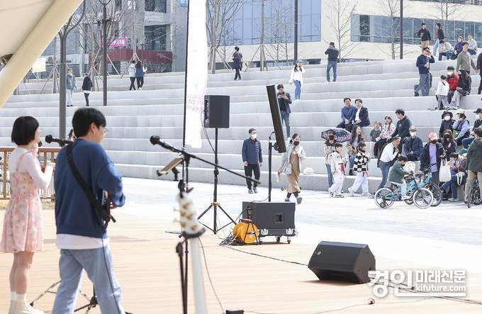 은계호수에서 열린 버스킹. <사진=시흥시>