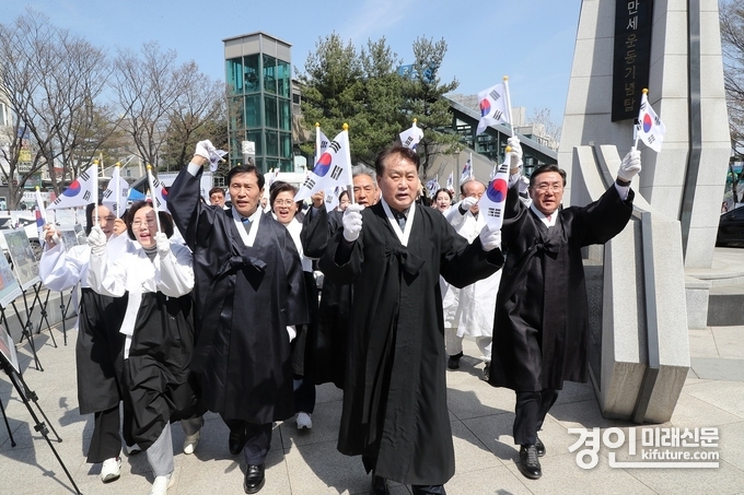 군포시가 군포331 만세운동을 재연하고 있다. <사진=군포시>