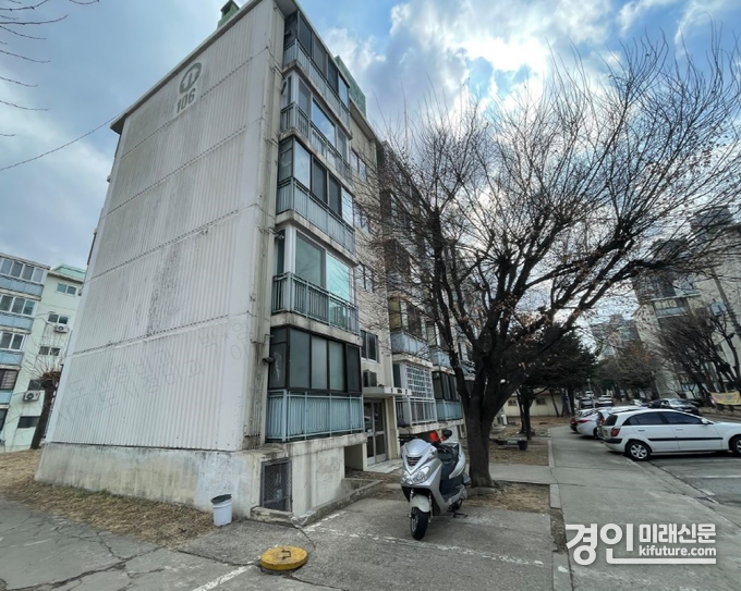 재건축을 진행 중인 우만주공1단지 모습. <사진=수원시>