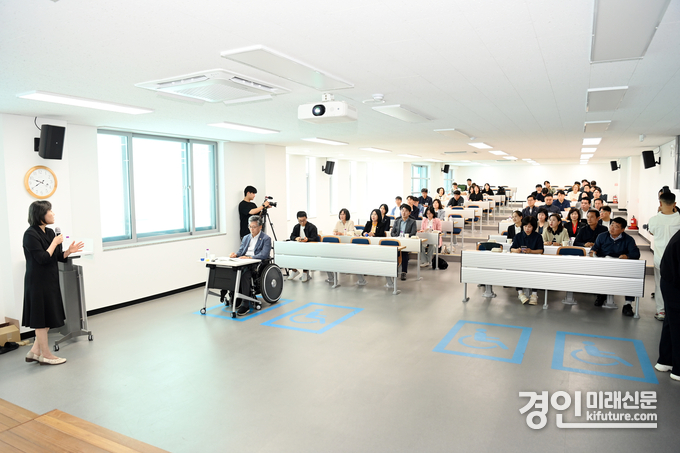 화성시의회가 연수를 진행하고 있다. <사진=화성시의회> 