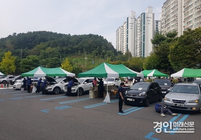 지난해 열린 자동차 무상점검 행사 모습. <사진=시흥시>
