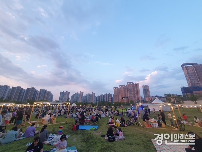 시흥시 배곧생명공원에서 열리고 있는 2024 경기 미래모빌리티 페스타 모습. <사진=민경호 기자>