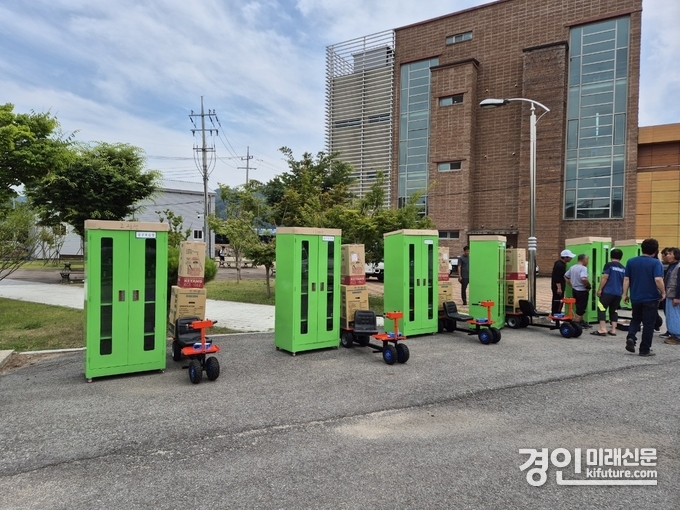 양평군이 농작업 안전편이장비를 보급하고 있다. <사진=양평군>