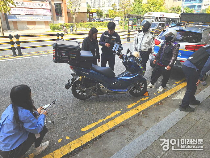 오산시가 이륜자동차 합동점검을 실시하고 있다. <사진=오산시>
