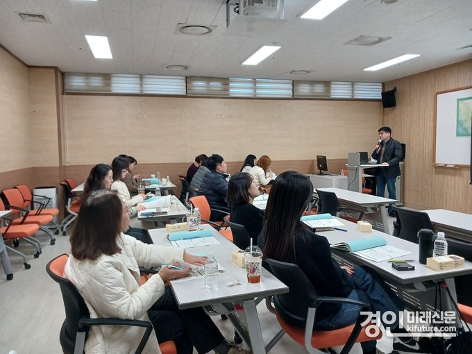 인천 남동구가 2024년 하반기 찾아가는 주거복지교육을 실시하고 있다. <사진=남동구>