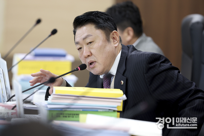 신충식 인천시의원. <사진=인천시의회>