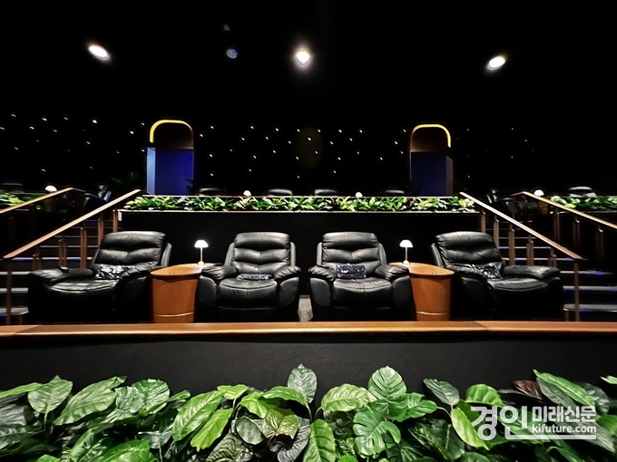‘스크린엑스 원 앤 스크린엑스 골드 원’ 골드클래스 좌석 모습. <사진=CGV>
