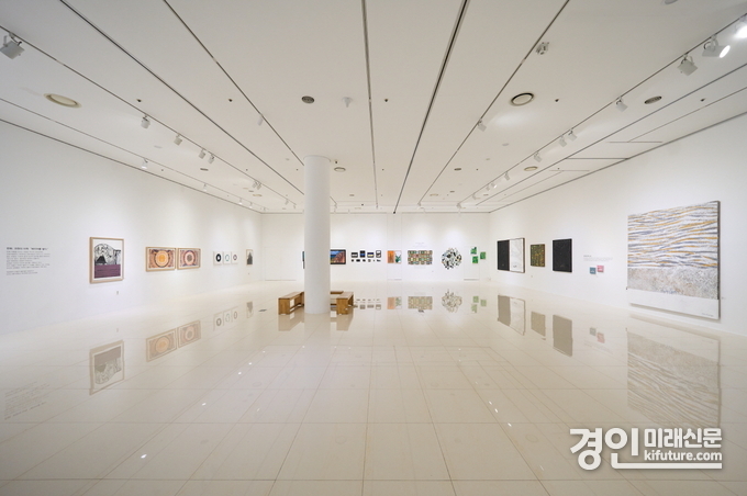 동탄아트스페이스 전시실 모습. <사진=화성시문화관광재단>