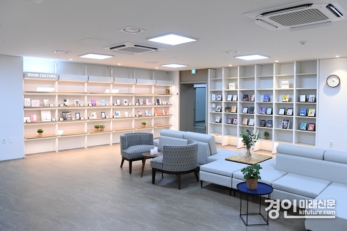 부천시립꿈빛도서관 내 책문화센터 모습. <사진=부천시>