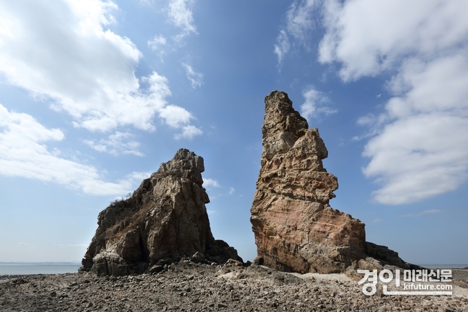 화성시 국가지질공원 '제부도 매바위' 전경. <사진=화성시>