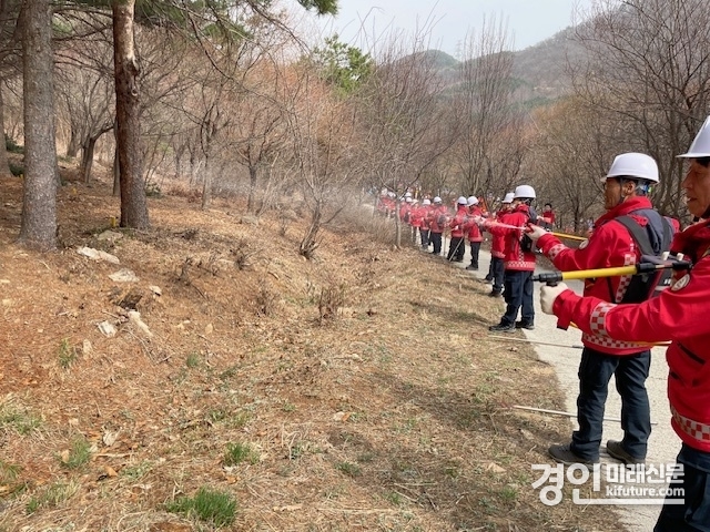 군포시가 산불대비 유관기관 합동훈련을 실시하고 있다. <사진=군포시>