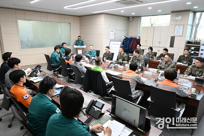 여름철 자연재난 관계기관 대책회의를 개최하고 있다. <사진=시흥시>