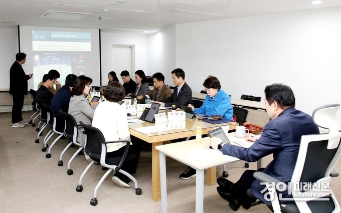 안양시가 2050 탄소중립녹색성장위원회 위촉식을 열고 있다. <사진=안양시>