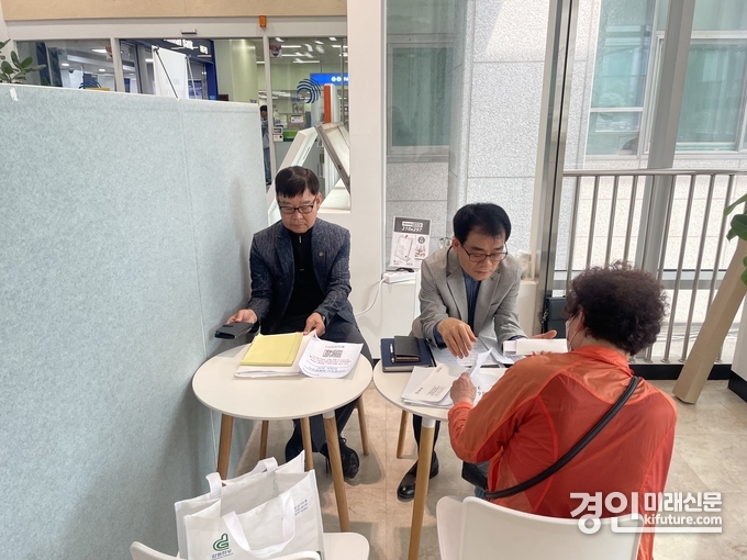 인천 남동구가 ‘찾아가는 마을행정사’ 무료 상담 서비스를 실시하고 있다. <사진=남동구>