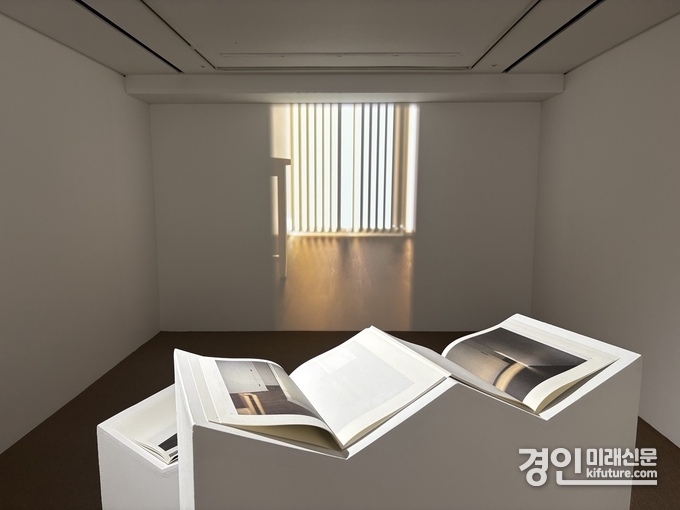 Silent Dragger 전시 전경. <사진=신한은행>
