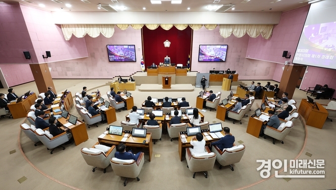 안양시의회가 제303회 정례회를 개회하고 있다. <사진=안양시의회>