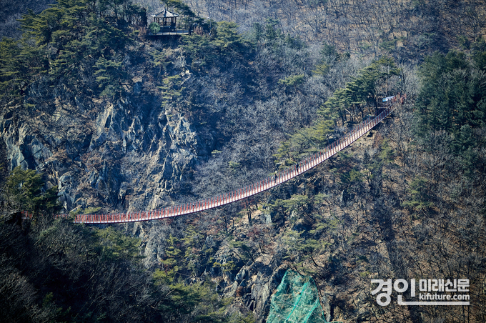 감악산 출렁다리 모습. <사진=경기도>