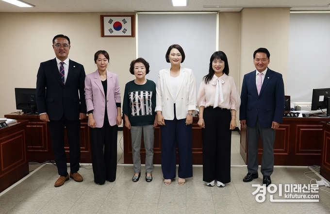 안양시의회 보사환경위원들 모습. <사진=안양시의회>