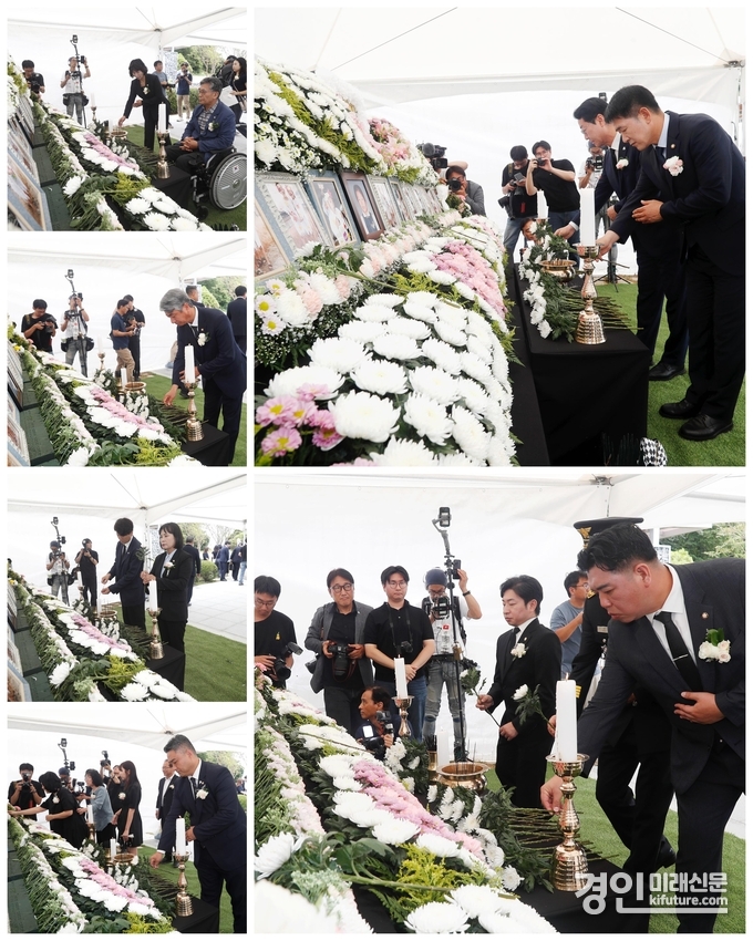 화성시의원들이 씨랜드 화재 참사 희생자 26주기 추모제에서 헌화를 하고 있다. <사진=화성시의회>