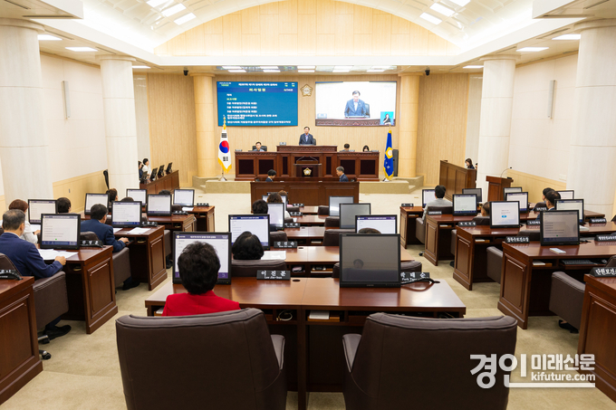 안산시의회가 30일 제297회 제1차 정례회 제3차 본회의를 열어 안건을 처리하고 있다. <사진=안산시의회>