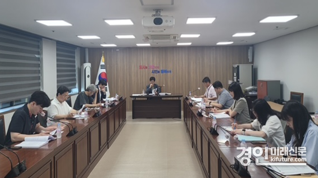 군포시가 정비사업 실태점검을 실시하고 있다. <사진=군포시>
