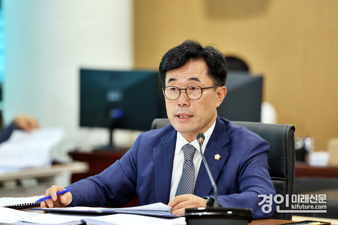 의왕시의회 김태흥 부의장. <사진=의왕시의회>