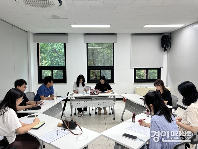 시흥도시공사가 , ‘혁신 크루’ 회의를 개최하고 있다. <사진=시흥도시공사>