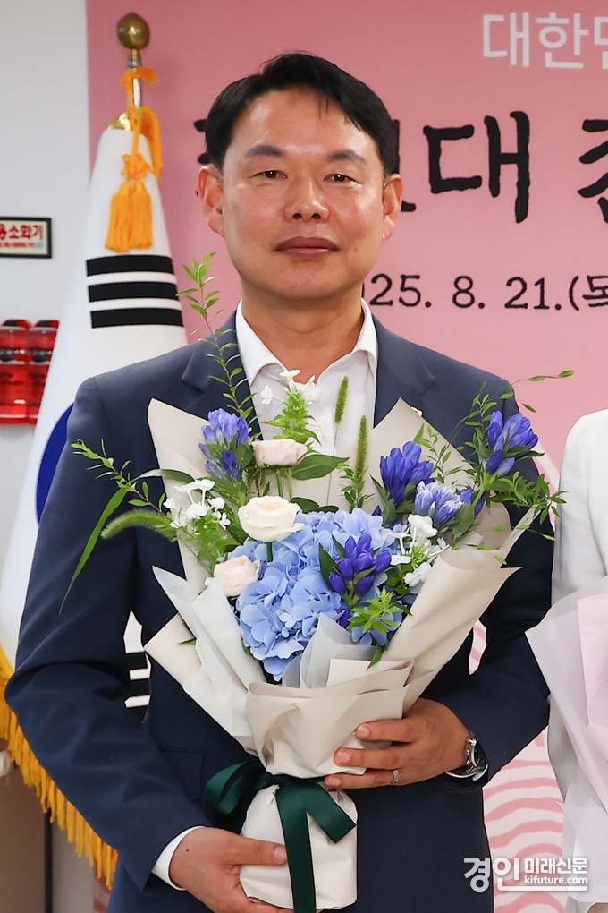 임춘원 인천시의회 운영위원장 모습. <사진=인천시의회>