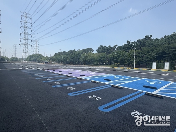 시흥시 정왕동 체육공원 복개천 공영주차장 모습. <사진=시흥시>