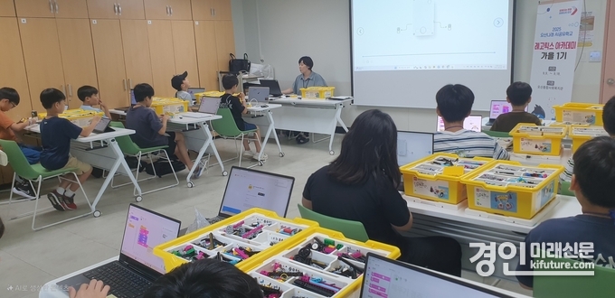 오산시가 ‘2025 오산나래 AI공유학교 여름학기’를 진행하고 있다. <사진=오산시>