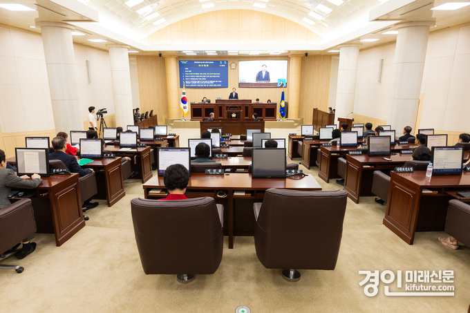 안산시의회가 11일 제298회 임시회 제3차 본회의를 열고 있다. <사진=안산시의회>