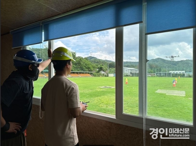양평군이 농업용 드론 전문가 양성 과정을 실시하고 있다. <사진=양평군>