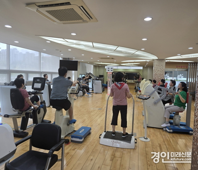 의왕시 보건소가 노인건강관리 혁신 프로그램을 도입하고 있다. <사진=의왕시>