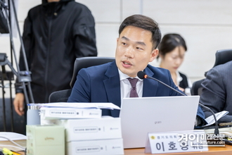 이호동 경기도의원, 경기도 교원 '문항 거래·불법 과외' 44억 챙겨