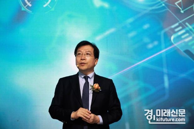 김세용 GH 사장이 혁신비전보고를 발표하고 있다. <사진=GH>