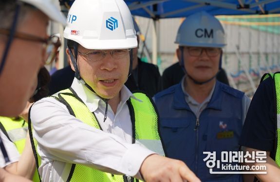 경기주택도시공사(GH)가 장마철 집중호우 건설현장 특별 점검을 실시하고 있다. <사진=GH>