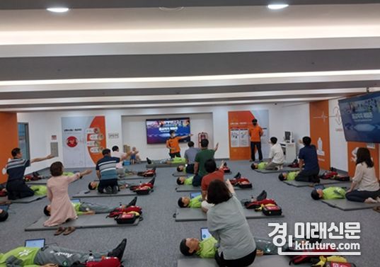 인천시 공무원들이 재난안전교육을 받고 있다. <사진=인천시>