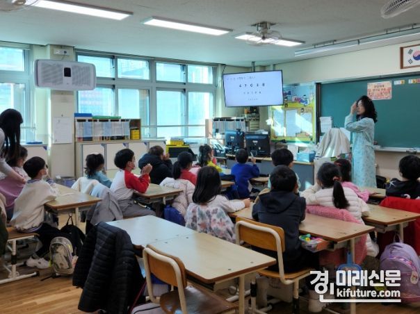 인천시교육청이 학교로 찾아가는 어린이 눈 건강교실을 운영하고 있다. <사진=인천시교육청>