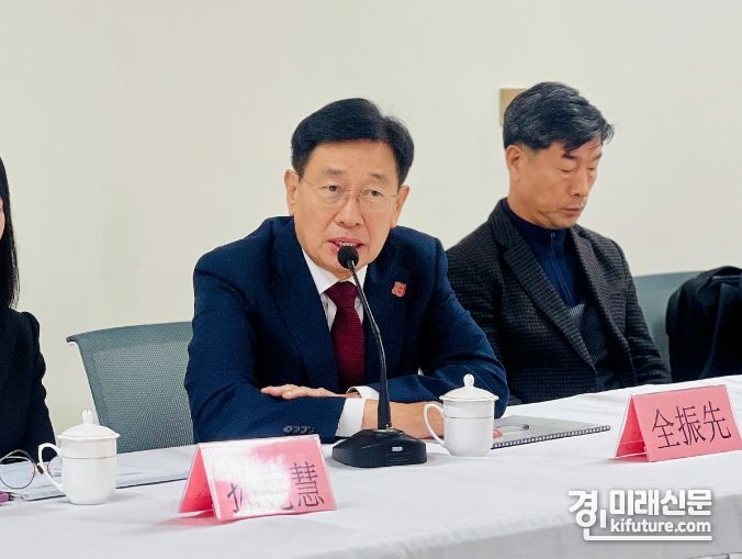 전진선 양평군수가 조장시 라이브커머스 창업센터 방문해 인사말을 하고 있다. <사진=양평군>