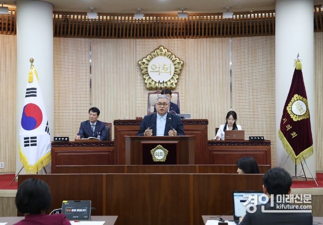 고양시의회 문재호 의원이 시정질의를 하고 있다. <사진=고양시의회>